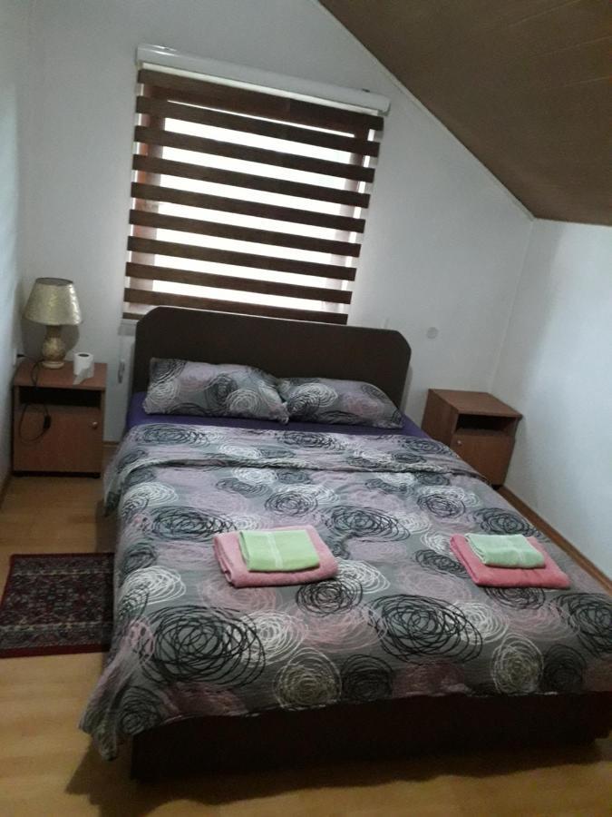 Hostel Topic 巴尼西卢卡 外观 照片