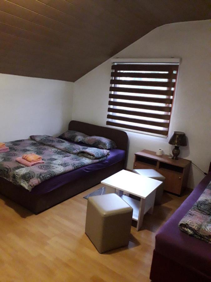 Hostel Topic 巴尼西卢卡 外观 照片