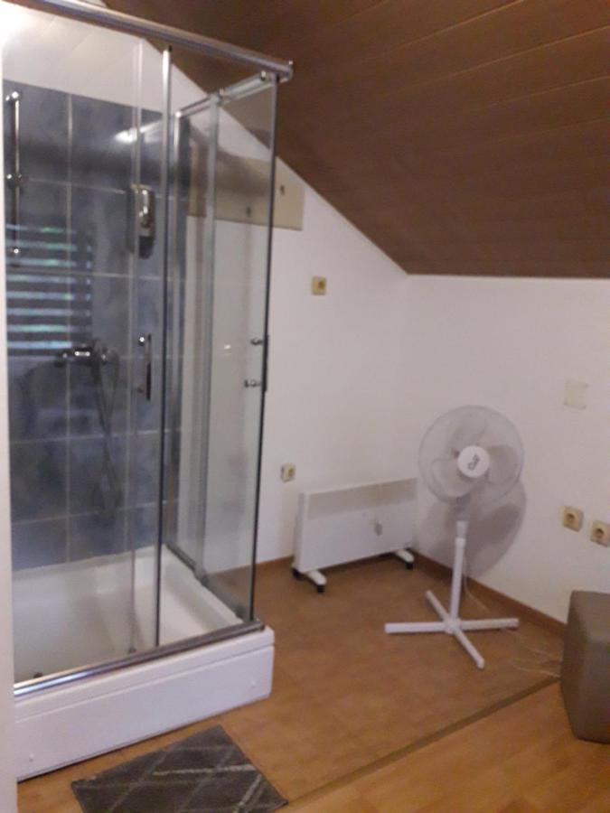 Hostel Topic 巴尼西卢卡 外观 照片