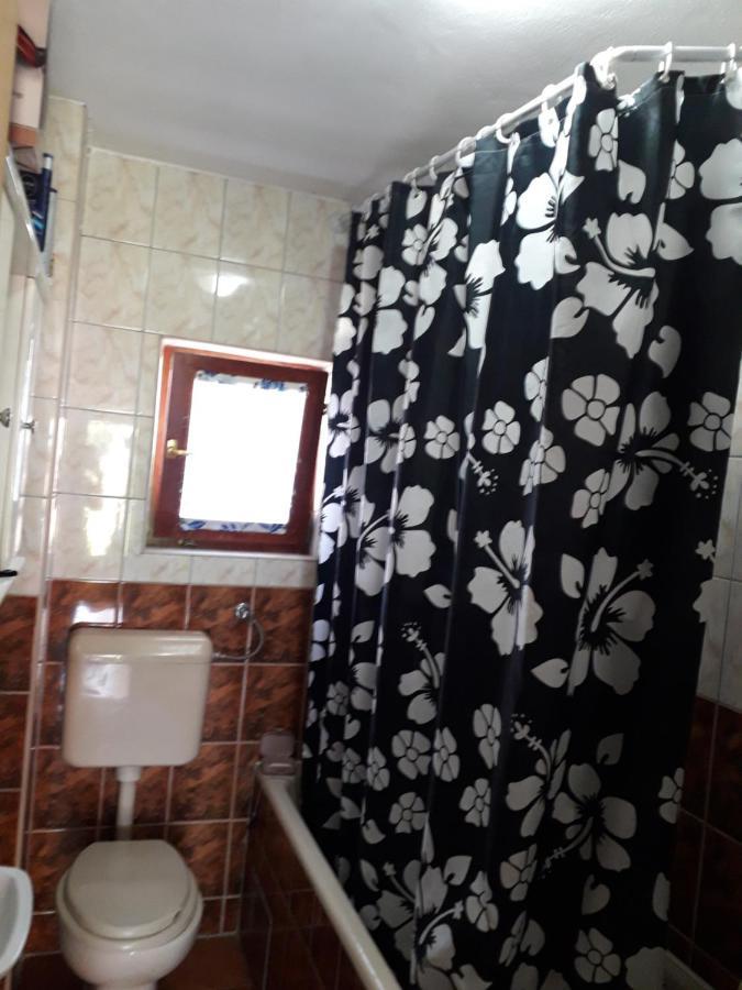 Hostel Topic 巴尼西卢卡 外观 照片